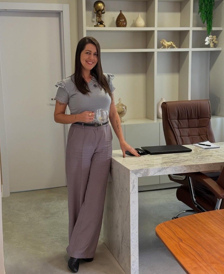 Fernanda Pedro no escritório
